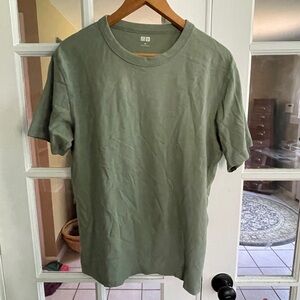 Uniqlo Green Short Sleeve Tee for Effortless Style